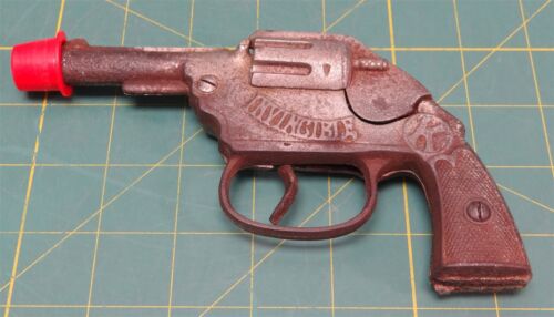 Vintage Kilgore Invincible Hammerless Cast Iron Toy Cap Gun RARE - Picture 1 of 11