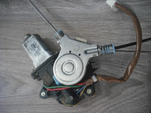 CM010430 MAZDA PREMACY 2004 ELECTRIC WINDOW REGULATOR MOTOR FRONT RIGHT - Picture 4 of 4