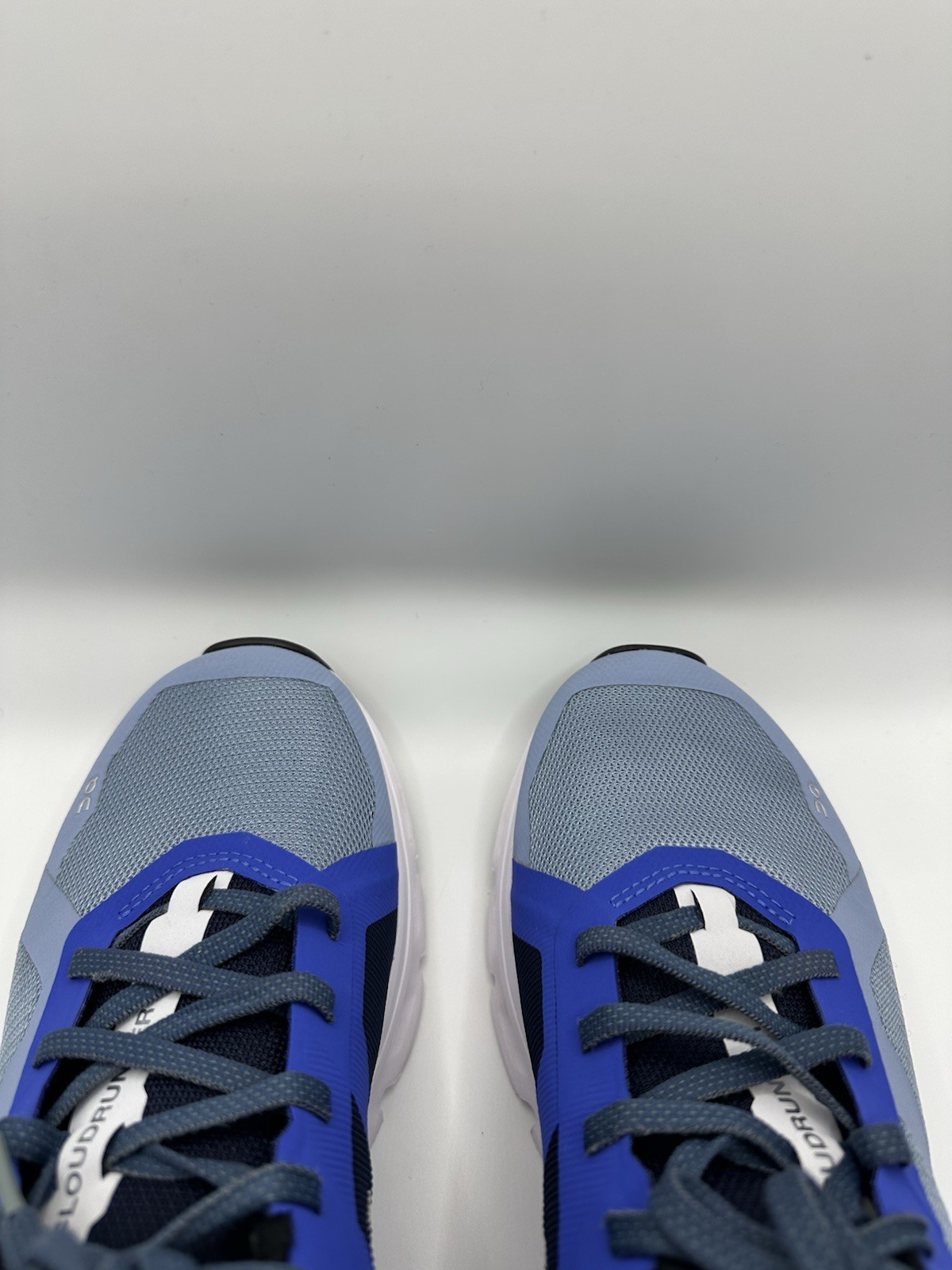 Size 9 - On Cloudrunner Chambray/Midnight - image 5