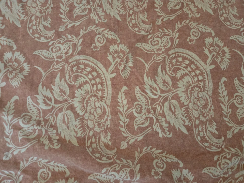 Edredón Pottery Barn Alessandra Medallion Terracotta King mezcla de lino Foto 3 de 4