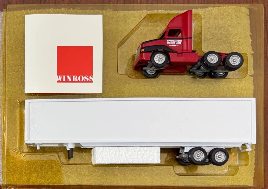 Southeastern Freight Lines 1998 Winross Truck - Image 3 of 4