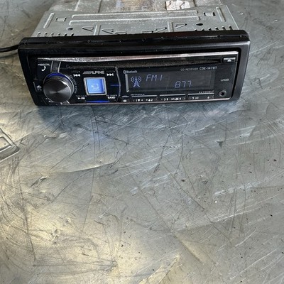 Alpine CDE-147BT CD Receiver Bluetooth Car Stereo Single-DIN