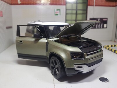 Land Rover Defender UNBOXED 2020 grün D200 SD4 Pangea Maßstab 1:24 Diecast Modell
