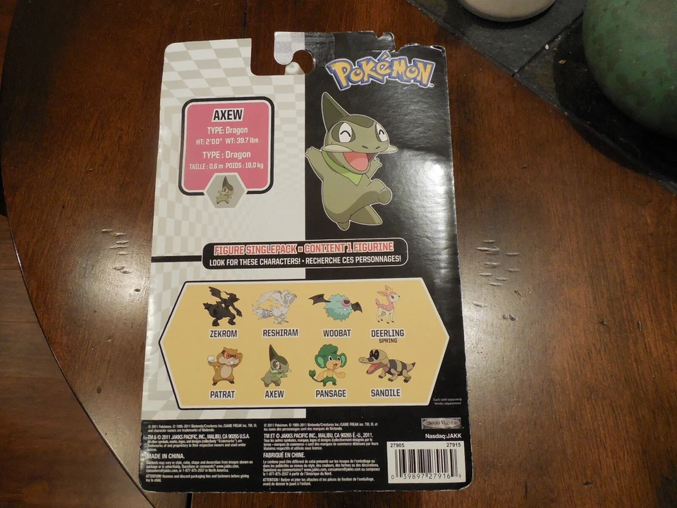Boneco de ação Pokemon Axew Black & White Series New Jakks Pacific 2011 - Imagem 2 de 2