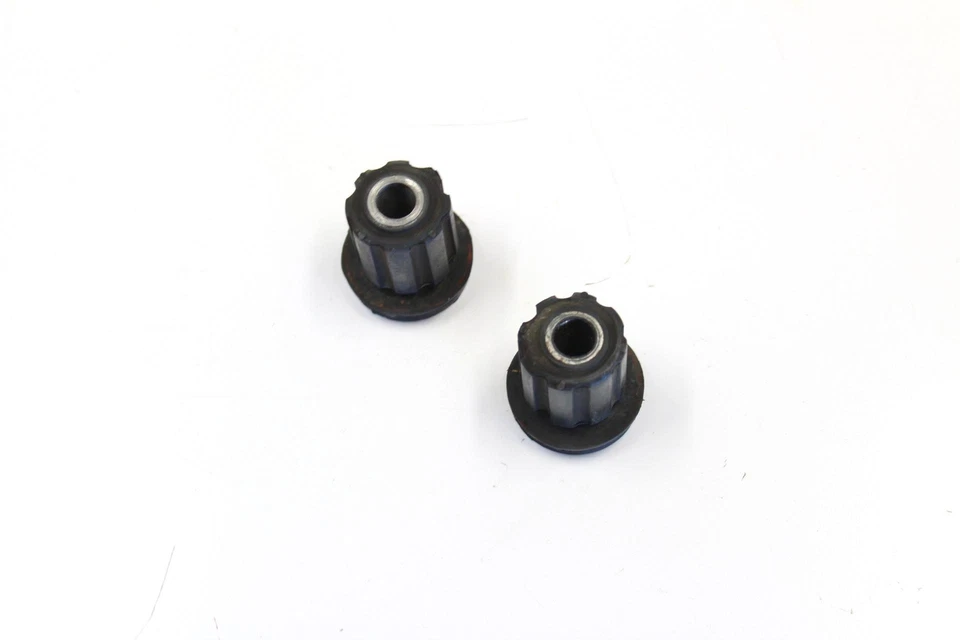 91 SUZUKI GSX1100G OEM MONTAJE MOTOR SOPORTE MARCO BUJE DE GOMA Foto 2 de 4