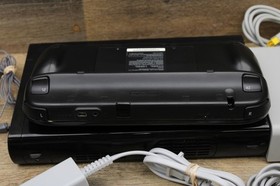 NINTENDO WUP-101(02) WII U CONSOLE & GAMEPAD W/ CORDS AND MOTION BAR 