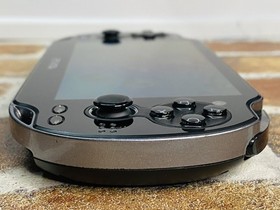 PS Vita PCH-1100 Crystal Black SONY Playstation 4GB Charger Tested No.2D DDP