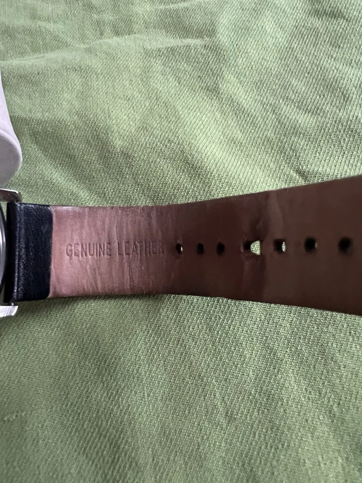 Kenneth Cole NY Watch Black Leather Strap - Needs Battery - Image 3 of 4