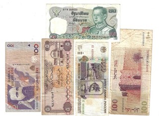 LOT 5 Banknotes World #