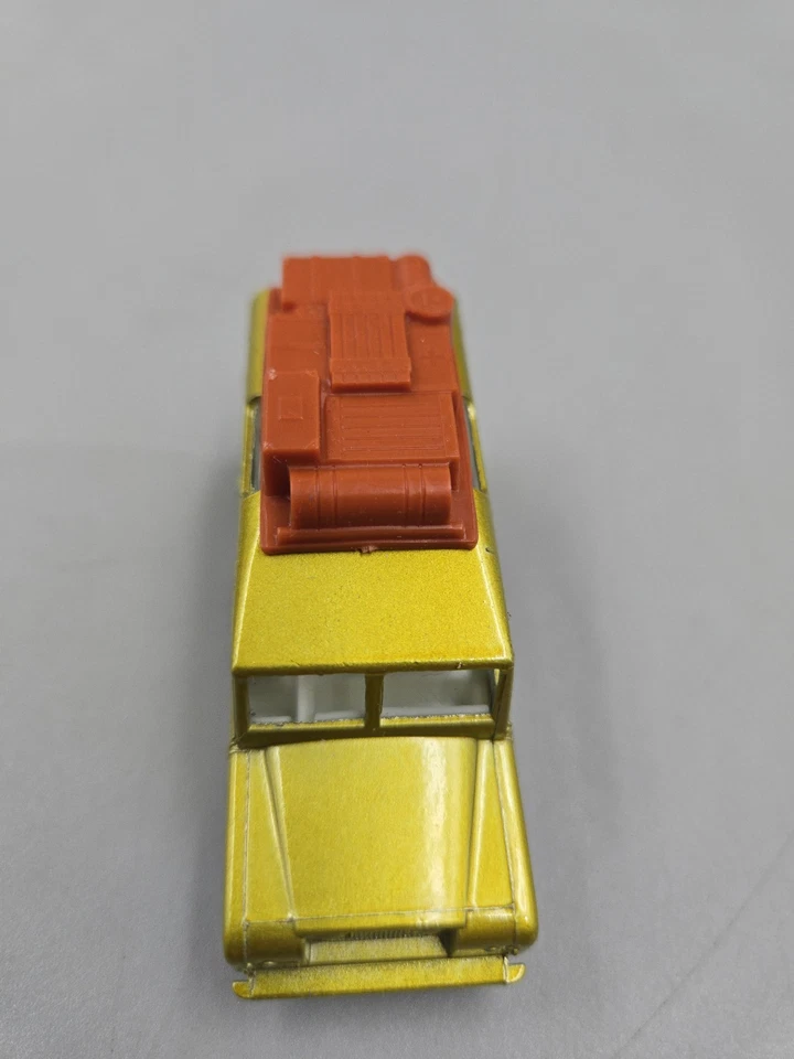 Vintage Matchbox Lesney #12 Superfast Sfari Land Rover With Original Box In Mint - Image 4 of 4