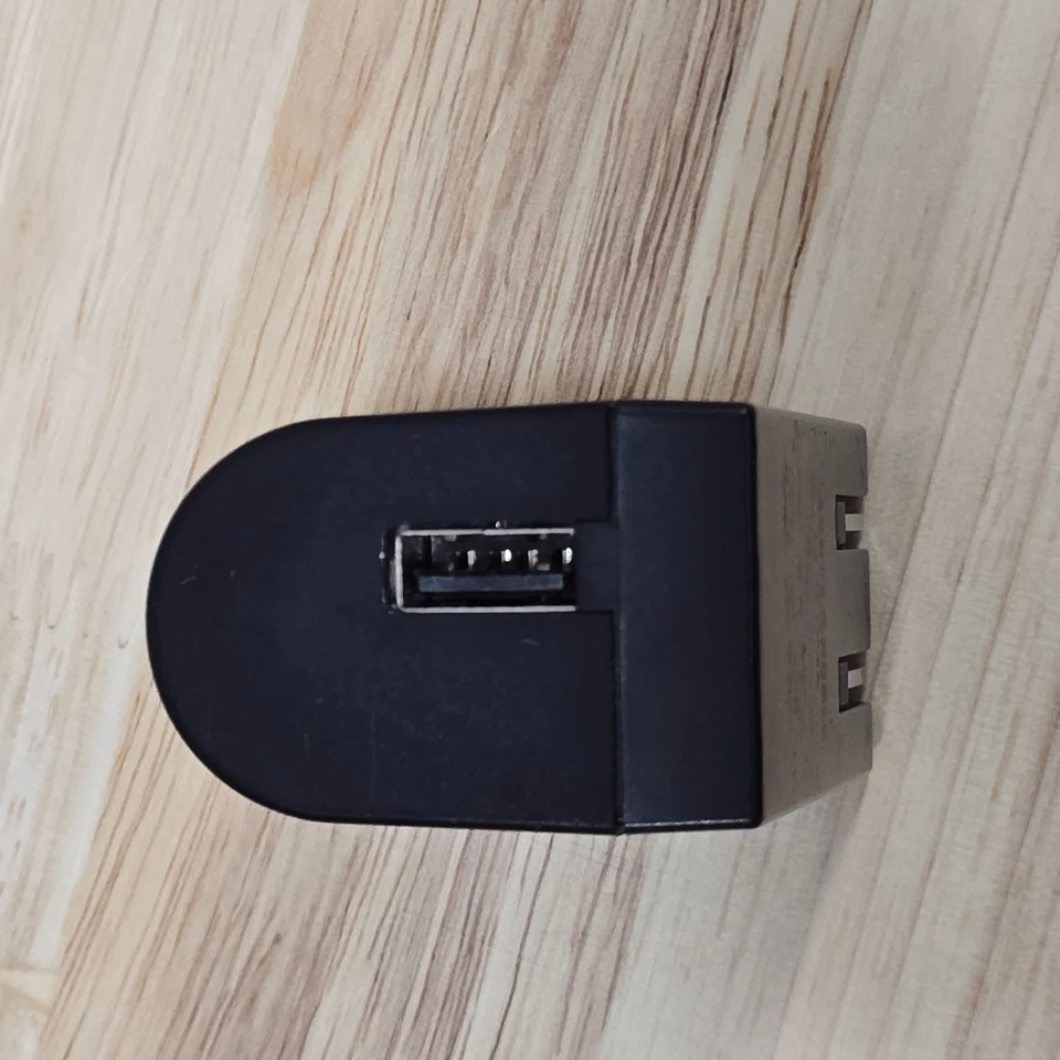 Barnes & Noble BNRP5-1900 USB Charger AC Adapter for Nook (WALL ADAPTER ONLY) - Image 3 of 4