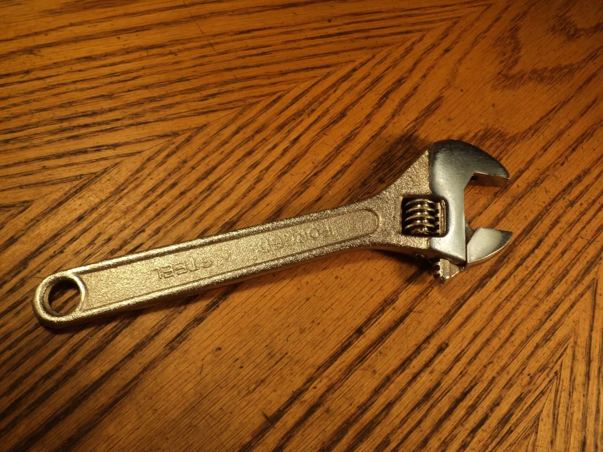 Long online crescent wrench