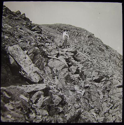 Glas magische Laterne Dia EDWARDIANISCHE DAME AM GROSSEN RIGG DATIERT MAI 1910 FOTO