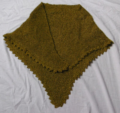 SEHR SCHÖNES CHALET GRÜN GLÄNZEND HANDGESTRICKT NEU