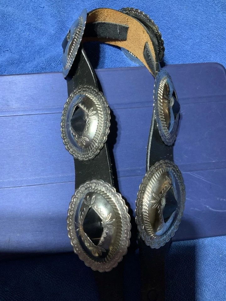 Leather Concho Belt Leather Silver Concho Western Cowgirl Small Size 28 - Image 4 of 4