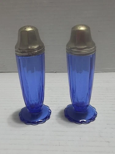 HAZEL ATLAS NEWPORT HAIRPIN COBALT BLUE DEPRESSION GLASS SALT & PEPPER SHAKERS