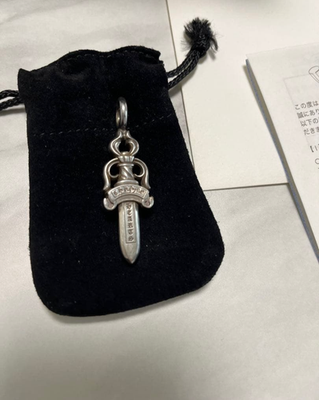 アクセサリー CHROME HEARTS DAGGER PENDANT Chrome Hearts Large Dagger Pendant on Paper Chain – Justin Reed