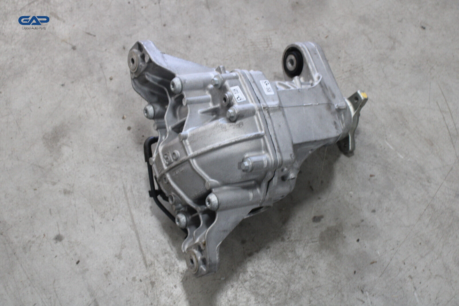 2023 - 2024 MASERATI GRECALE AWD REAR DIFFERENTIAL AXLE CARRIER OEM -4K MILES-