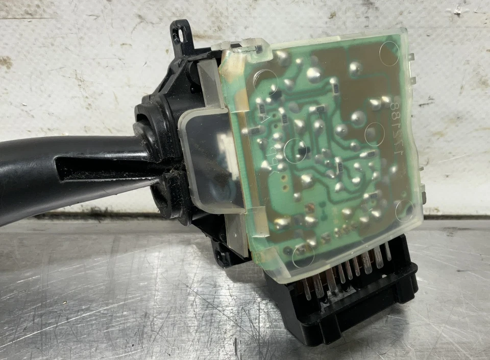 2001 Chevrolet Prizm Windshield Wiper Switch OEM - Image 4 of 4