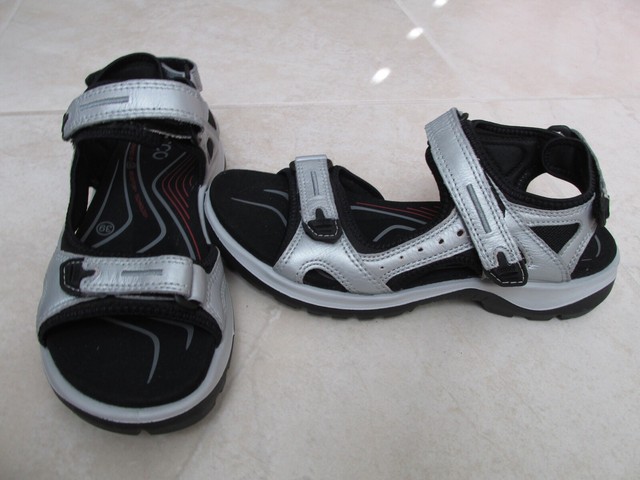 teva vs ecco sandals