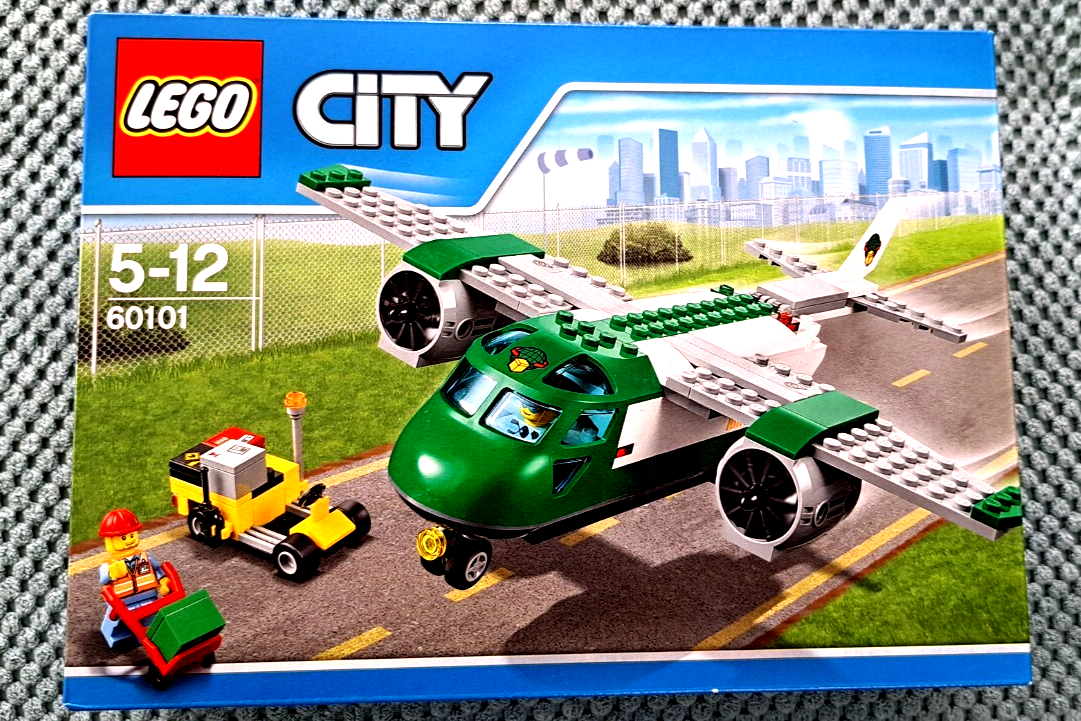 Lego City Town 60101 Airport Cargo Plane New Sealed UK