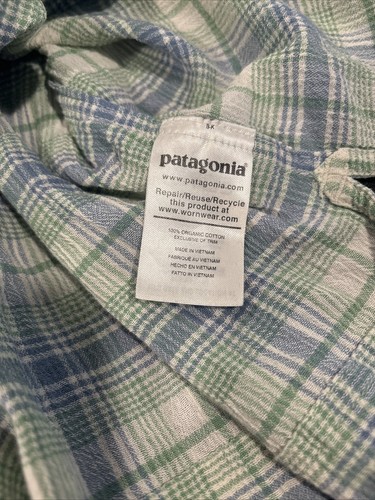 Patagonia Organic Cotton Shirt Men’s Size M Green Blue White Plaid Short Sleeves - Picture 8 of 9
