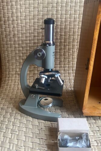 Vintage Tasco 300x Student Microscope w Wooden Carrying Case - Picture 2 of 8