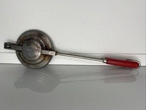 Vintage Toas-Tite Campfire Pie Sandwich Maker Cast Aluminum Red Wood Handles