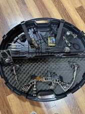 Mathews DXT SoloCam Compound Bow with 2 Cases & Accessories