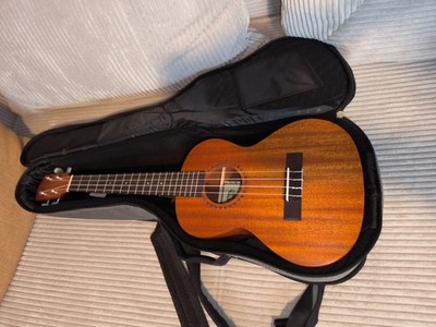 Kala Tenor Ukulele KA-15T mit Tasche Ritter RGS3