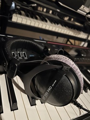 Beyerdynamic DT 770 Pro Studio Headphones 250 Ohm
