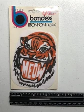 Bondex Iron On Patch NEW Meow Tiger Lion Mountain Cat Vintage Orange White