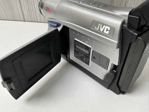 JVC GR-SXM38U 1000x Digital Zoom VHS Camcorder with 25x Optical Zoom - For Parts - Picture 4 of 15