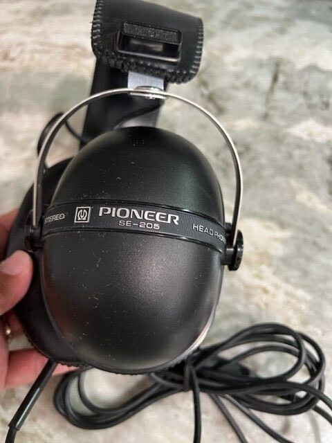 Vintage Pioneer Model SE-205 Stereo Headphones | eBay