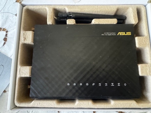 ASUS RT-AC68U Wireless-AC1900 Dual-Band Gigabit Router. NIB - Afbeelding 2 van 12