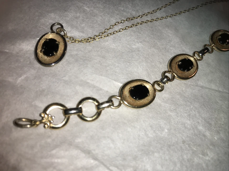 Juego de collar y pulsera de piedras de ónix rellenas de oro de 1/20 12 quilates FIRMADAS POR AMCO Foto 2 de 4