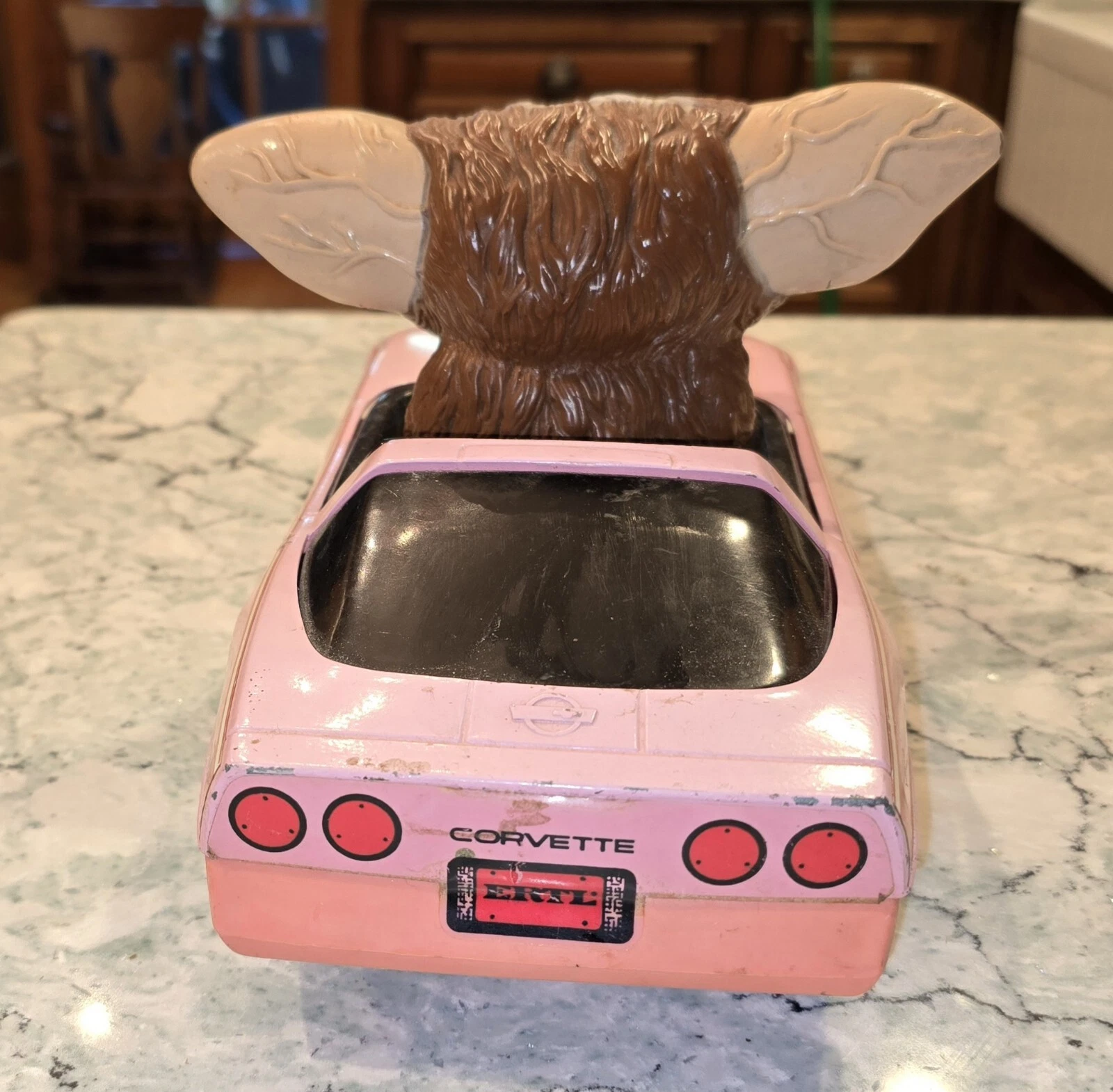 ertl gremlins gizmo carro de condução chevrolet corvette warner bros brinquedo 