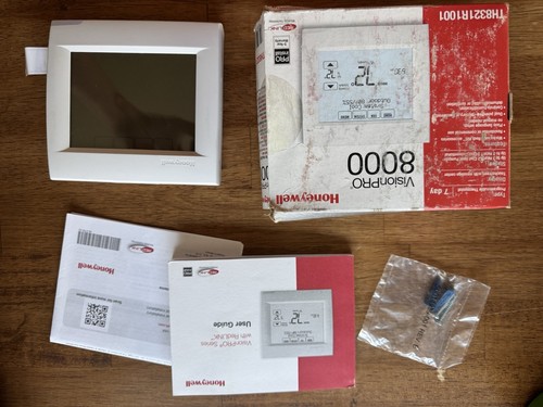 HoneyWell TH8321R1001 VisionPRO 8000 Programmable Thermostat White NEW Open Box - Picture 2 of 10