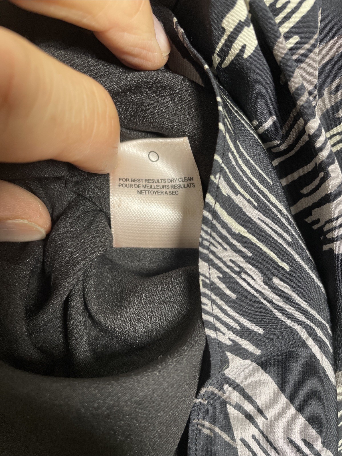 Halston Heritage Women’s Size 0 Black/Gray Swirled Flutter Sleeve Cocktail Dress