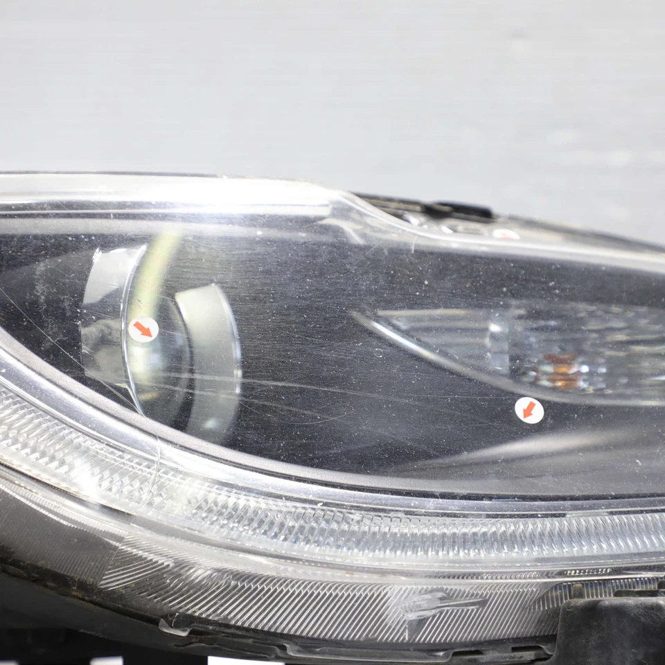 Conjunto de faros delanteros halógenos base Chrysler 200 2015-2016 OEM 68284783-AA Foto 4 de 4