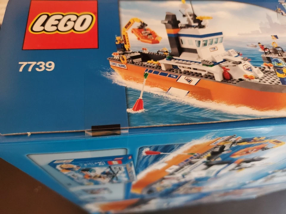 LEGO City: Coast Guard Patrol Boat & Tower 7739 - Nuevo en Caja Sellada *Retirado* Foto 3 de 4