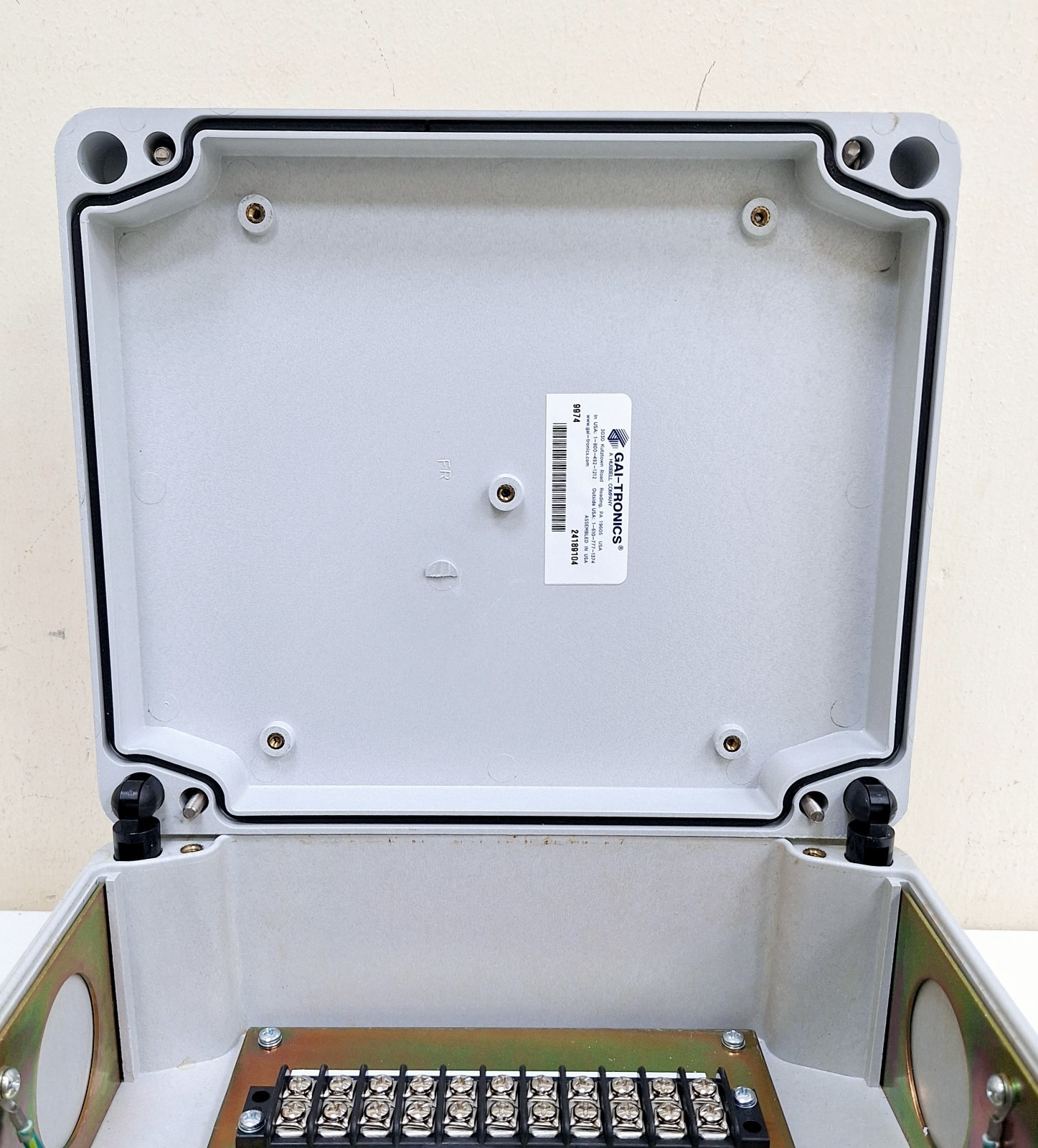 Gai-Tronics 9974 / Type 4X Junction Terminal Box (22-point)