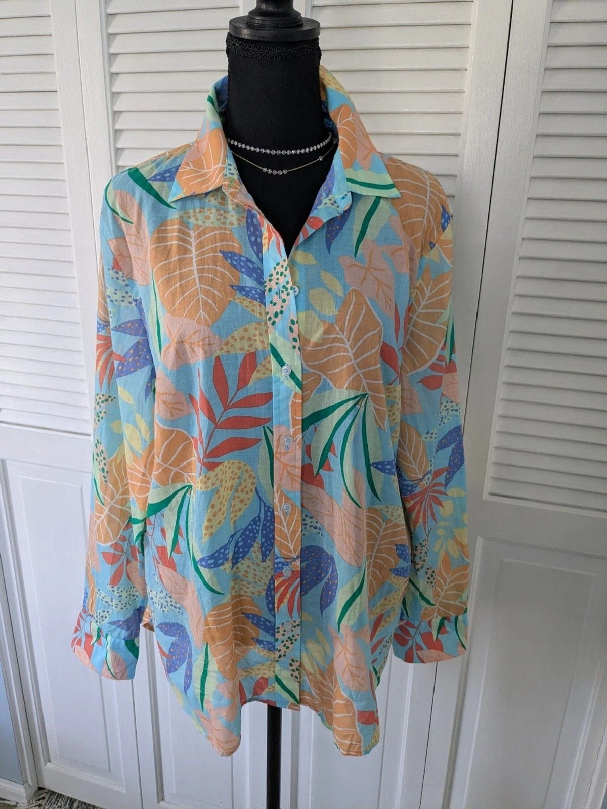 Talbots Top Women's L Pastel Floral Tropical Lightweight Cotton Hawaiian Shirt