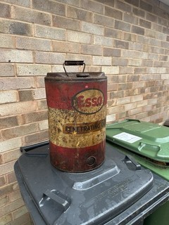 vintage esso oil can