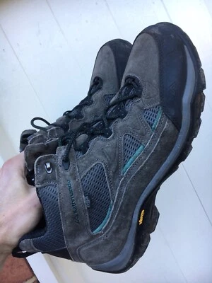 kathmandu hiking boots
