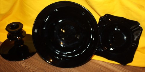 2 VINTAGE BLACK AMETHYST PIECES...1 CANDLESTICK HOLDER, 1 BOWL, - Picture 4 of 8