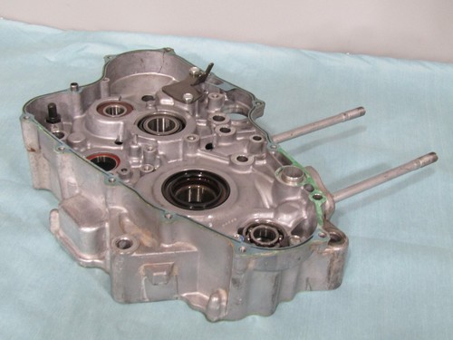 2006 HONDA CRF450X RIGHT CRANKCASE HALF 11100-MEY-671 2005-2009 2012-2017 DAMAGE - Foto 5 di 10