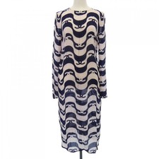 Authentic CHANEL P70216V61726 Dress #230-000-312-2678