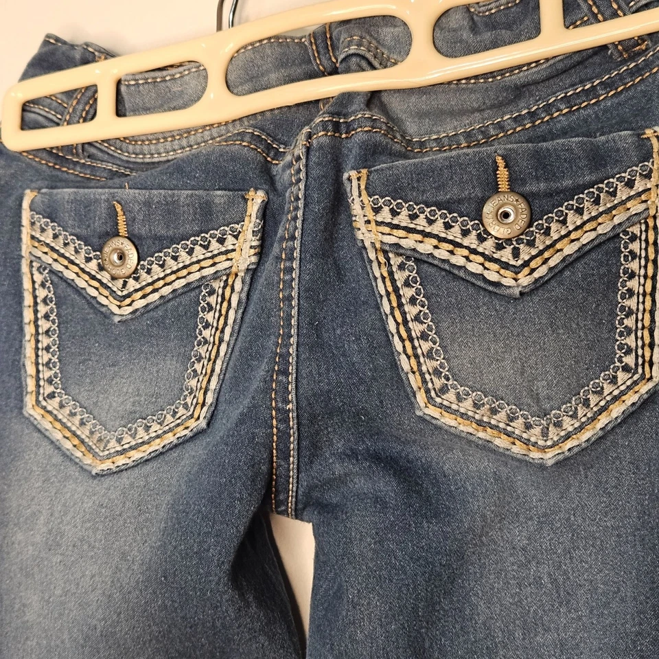 Girls Faded Glory embroidered bootcut flare casual strait leg jeans 6X - Image 3 of 4