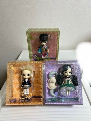 Little Pullip doll Capricornus Nadeshiko Silver member